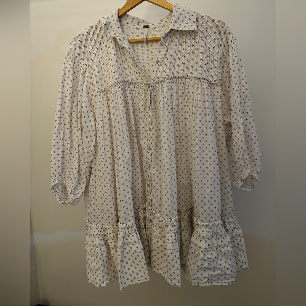 Free People Oversized Prairie Swing Dress White w/Purple Floral Pattern Small - Picture 2 of 6